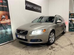 Ljusbrun Begagnad 2011 Volvo V70 Momentum Kombi | 69 900 kr (Marknadspris)