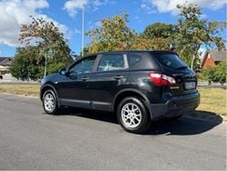 Svart Begagnad 2013 Nissan Qashqai SUV | 54 500 kr (Marknadspris)