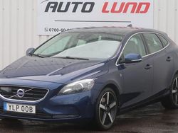 Blåmetallic Begagnad 2015 Volvo V40 Ocean Race Kombi | 99 900 kr (Marknadspris)