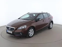 Brun Begagnad 2015 Volvo V40 CC Kinetic Kombi | 171 000 kr (Marknadspris)