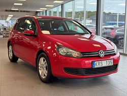 Röd Begagnad 2010 VW Golf VI Halvkombi | 49 900 kr (Marknadspris)