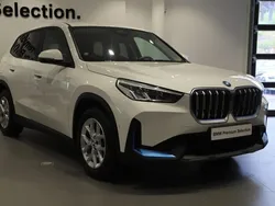 Vit Begagnad 2023 BMW iX1 SUV | 352 000 kr