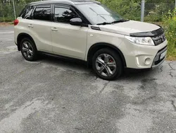 Gul Begagnad 2015 Suzuki Vitara GL SUV | 143 000 kr (Marknadspris)
