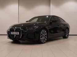 Svart Begagnad 2022 BMW i4 M Sport Sedan | 479 800 kr (Marknadspris)