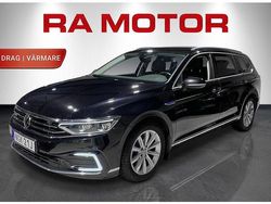 Svart Begagnad 2020 VW Passat Executive Kombi | 224 900 kr (Marknadspris)