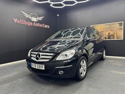 Svart Begagnad 2010 Mercedes 180 Sedan | 49 900 kr (Dyr)