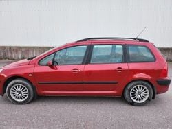 Röd Begagnad 2005 Peugeot 307 Kombi | 23 500 kr (Marknadspris)