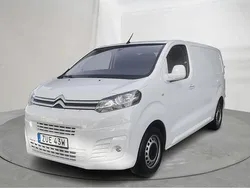 Vit Begagnad 2023 Citroën Jumpy Business Class Minibuss | 289 000 kr (Marknadspris)