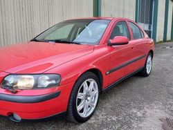Röd Begagnad 2002 Volvo S60 Sedan | 39 900 kr (Bra pris)