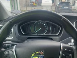 Blå Begagnad 2014 Volvo V40 Momentum Kombi | 95 000 kr (Bra pris)