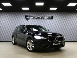 Svart Begagnad 2018 Volvo V60 Momentum Kombi | 249 900 kr (Marknadspris)
