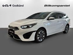 Vit Begagnad 2022 Kia Ceed Sportswagon Advance Kombi | 243 900 kr (Marknadspris)