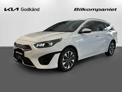 Vit Begagnad 2022 Kia Ceed Sportswagon Advance Kombi | 243 900 kr (Marknadspris)