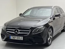 Svart Begagnad 2019 Mercedes E220 AMG line Kombi | 299 000 kr (Bra pris)