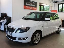 Vit Begagnad 2014 Skoda Fabia Ambition Halvkombi | 66 900 kr (Marknadspris)