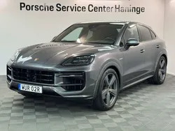 Mörkgrå (quarzite grey metallic) Begagnad 2024 Porsche Cayenne SUV | 1 175 000 kr