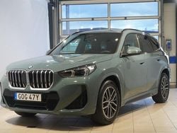 Svart Ny 2025 BMW X1 Efficient Dynamics SUV | 492 800 kr (Marknadspris)