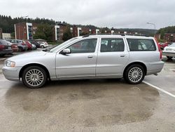 Grå Begagnad 2007 Volvo V70 Kinetic Kombi | 28 000 kr (Marknadspris)