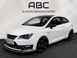 Vit Begagnad 2017 Cupra Ibiza Halvkombi | 149 000 kr