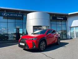 Röd Begagnad 2022 Lexus UX 250h Sport Design Packet SUV | 315 000 kr (Marknadspris)