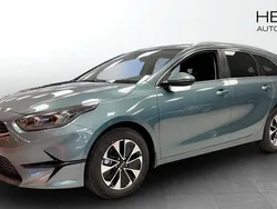 Grå (grey) Ny 2025 Kia Ceed Sportswagon 3 Kombi | 339 900 kr (Lite dyr)