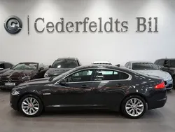 Grå Begagnad 2015 Jaguar XF Business Edition Sedan | 149 900 kr