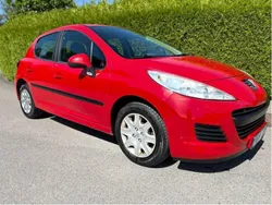 Röd Begagnad 2009 Peugeot 207 Halvkombi | 23 900 kr (Marknadspris)