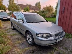 Grå Begagnad 2004 Volvo V70 Kombi | 12 000 kr (Marknadspris)