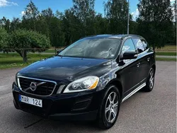 Svart Begagnad 2013 Volvo XC60 Momentum SUV | 99 500 kr (Marknadspris)