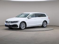 Pure white Begagnad 2021 VW Passat GTE Kombi | 249 000 kr (Bra pris)