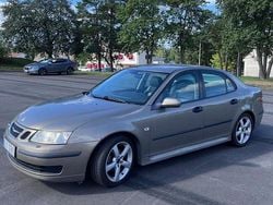 Brun Begagnad 2004 Saab 9-3 Vector Sedan | 14 000 kr (Marknadspris)