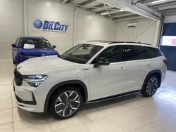 Vit Ny 2025 Skoda Kodiaq SportLine SUV | 599 000 kr