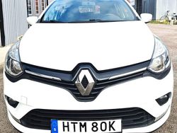 Vit Begagnad 2019 Renault Clio IV Zen Halvkombi | 88 500 kr (Marknadspris)