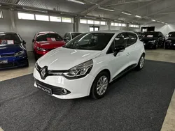 Vit Begagnad 2013 Renault Clio IV Halvkombi | 69 900 kr (Dyr)