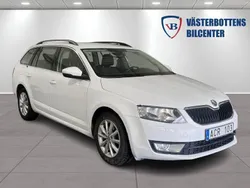 Vit Begagnad 2014 Skoda Octavia Ambition Kombi | 89 900 kr (Marknadspris)