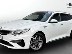 Vit (white) Begagnad 2019 Kia Optima Hybrid 2 Sedan | 209 900 kr (Marknadspris)
