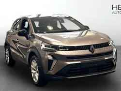 Grå (grey) Ny 2024 Renault Captur Evolution SUV | 281 700 kr (Marknadspris)