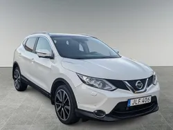 Vit Begagnad 2015 Nissan Qashqai SUV | 139 900 kr (Marknadspris)