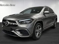 Grå Ny 2025 Mercedes GLA200 AMG line SUV | 438 800 kr