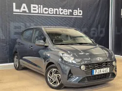 Grå Begagnad 2022 Hyundai i10 Essential Halvkombi | 119 900 kr (Bra pris)
