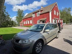 Grå Begagnad 2007 Renault Mégane GrandTour Kombi | 10 000 kr (Bra pris)