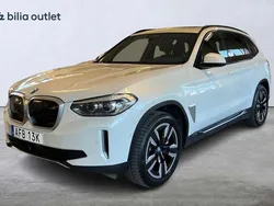 Vit Begagnad 2021 BMW iX3 SUV | 379 900 kr (Bra pris)