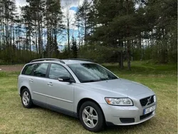 Grå Begagnad 2008 Volvo V50 Kinetic Kombi | 29 500 kr (Bra pris)