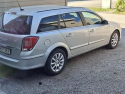 Grå Begagnad 2006 Opel Astra Kombi | 7 900 kr (Superpris)