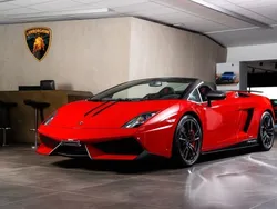 Röd Begagnad 2013 Lamborghini Gallardo Cab | 2 395 000 kr