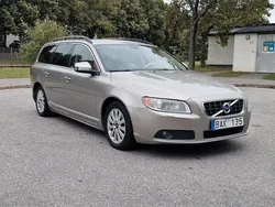 Brun Begagnad 2010 Volvo V70 Momentum Kombi | 57 000 kr (Bra pris)