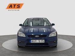 Blå Begagnad 2008 Ford Focus Trend Halvkombi | 34 900 kr (Marknadspris)