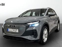 Grå Begagnad 2022 Audi Q4 e-tron Proline SUV | 314 900 kr (Bra pris)