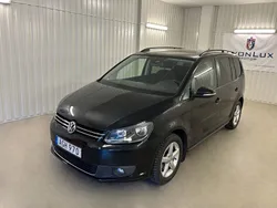 Svart Begagnad 2015 VW Touran Minibuss | 115 900 kr (Marknadspris)