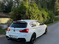 Vit Begagnad 2017 BMW 116 M Sport Halvkombi | 145 000 kr (Marknadspris)